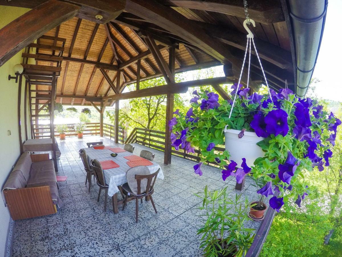 Апартаменты Cherry House Слуни Экстерьер фото