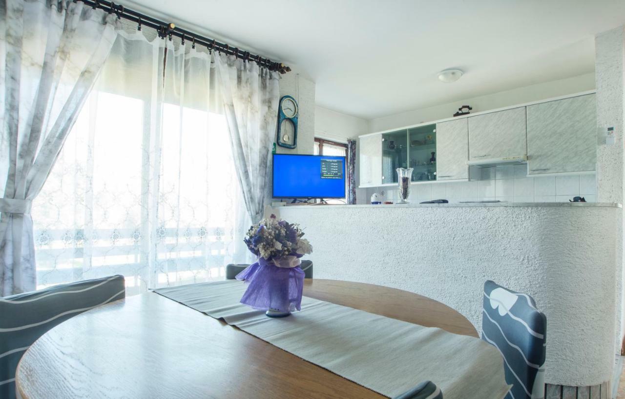 Апартаменты Cherry House Слуни Экстерьер фото