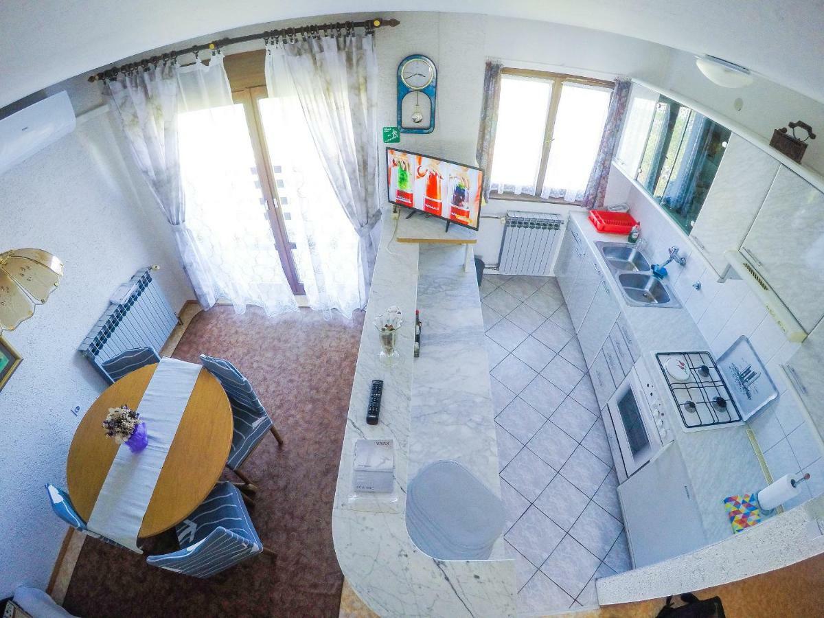 Апартаменты Cherry House Слуни Экстерьер фото