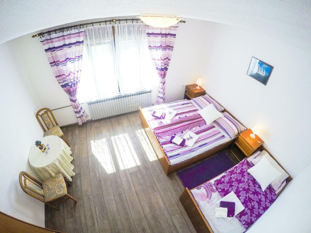 Апартаменты Cherry House Слуни Экстерьер фото